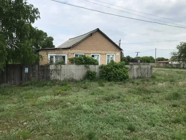 Продаётся уютный дом в центре с. Новопавловка - Недвижимость в Новопавловка