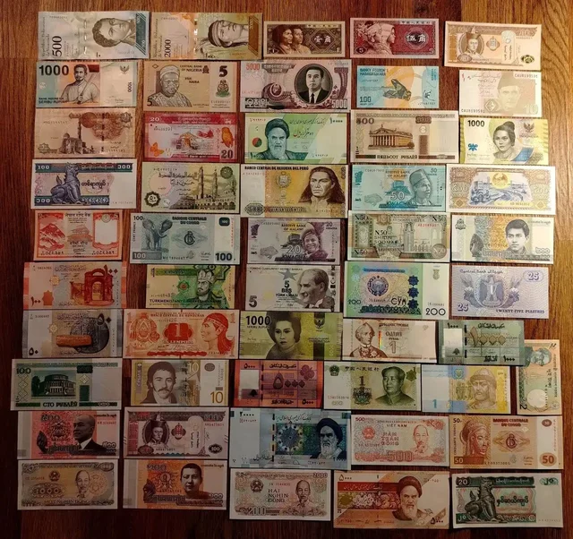 Продам коллекционные банкноты разных стран мира - Хобби и отдых в Оренбург