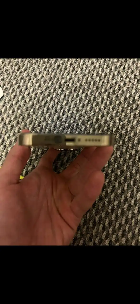 Телефон в отличном состоянии с полным комплектом - Мобильные телефоны (Электроника) в Оренбург