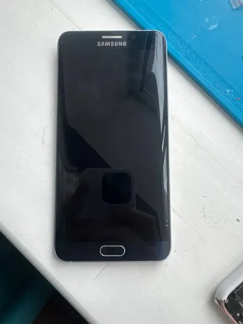 Samsung Galaxy S6 Edge с дефектом экрана - Электроника в Оренбург