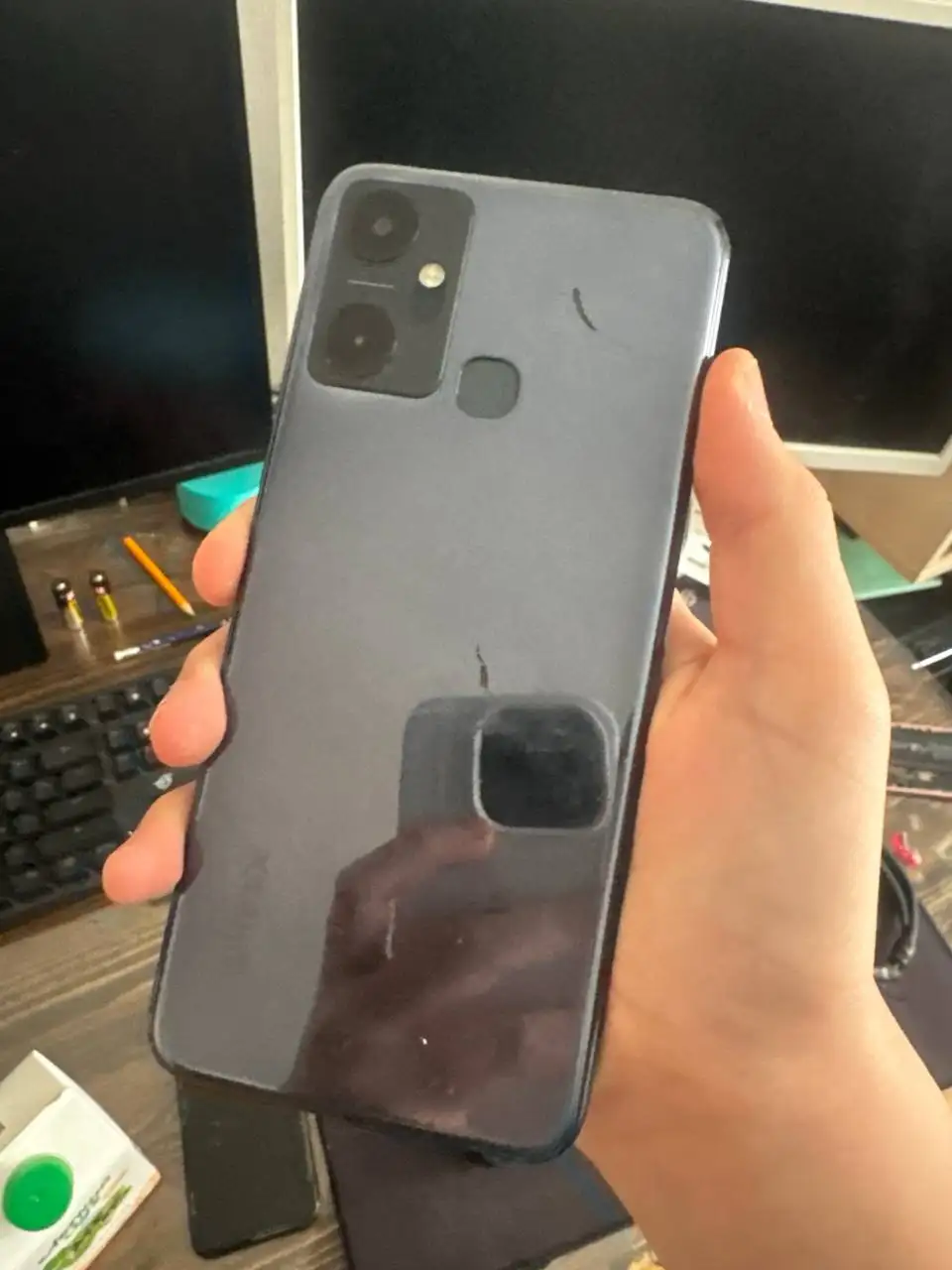 Смартфон Infinix с разбитым экраном - Смартфоны и телефоны (Электроника) в Оренбург