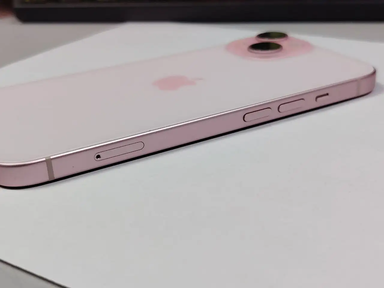 Продам iPhone 15 с чеком - Смартфоны и телефоны (Электроника) в Оренбург