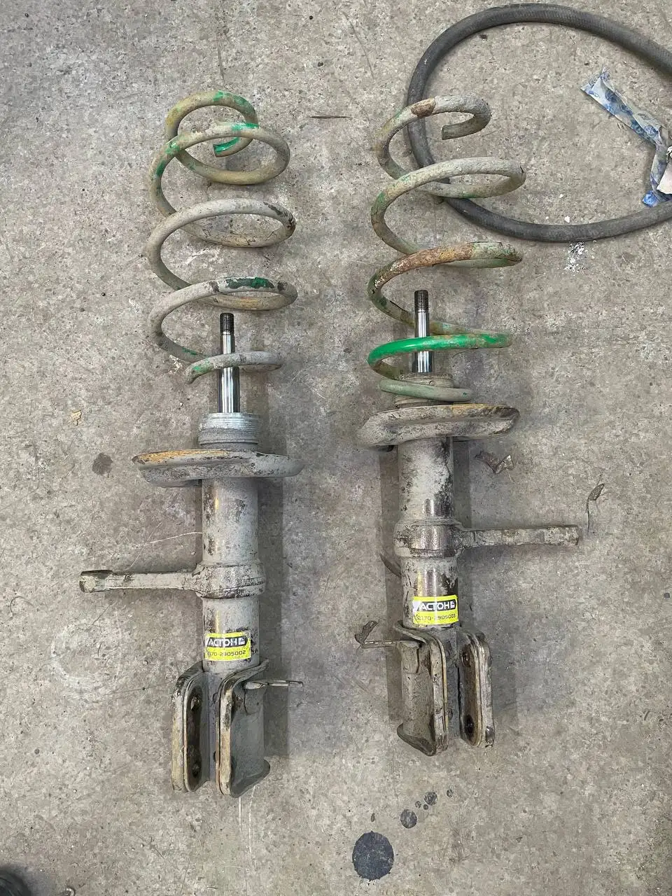 Продам стойки Астон -70 и пружины -70 на Приору - Подвеска (Запчасти) в Оренбург