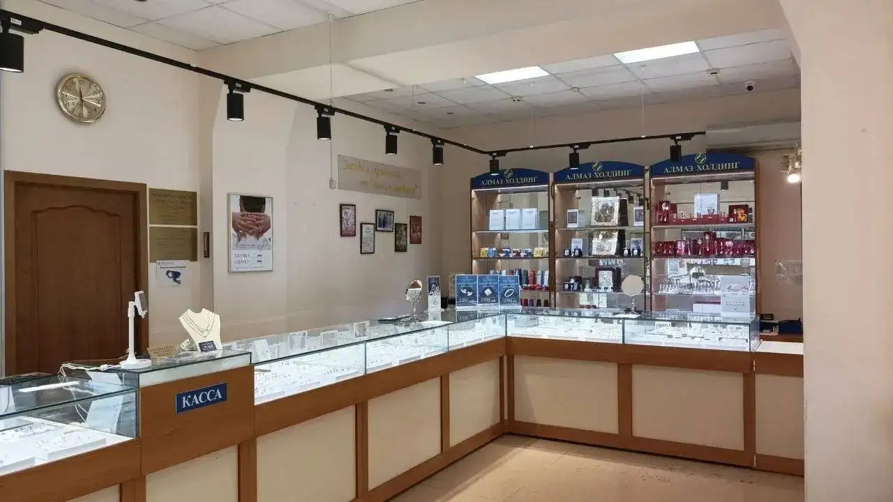 Витрины для торговли - Торговое оборудование (Готовый бизнес и оборудование) в Оренбург