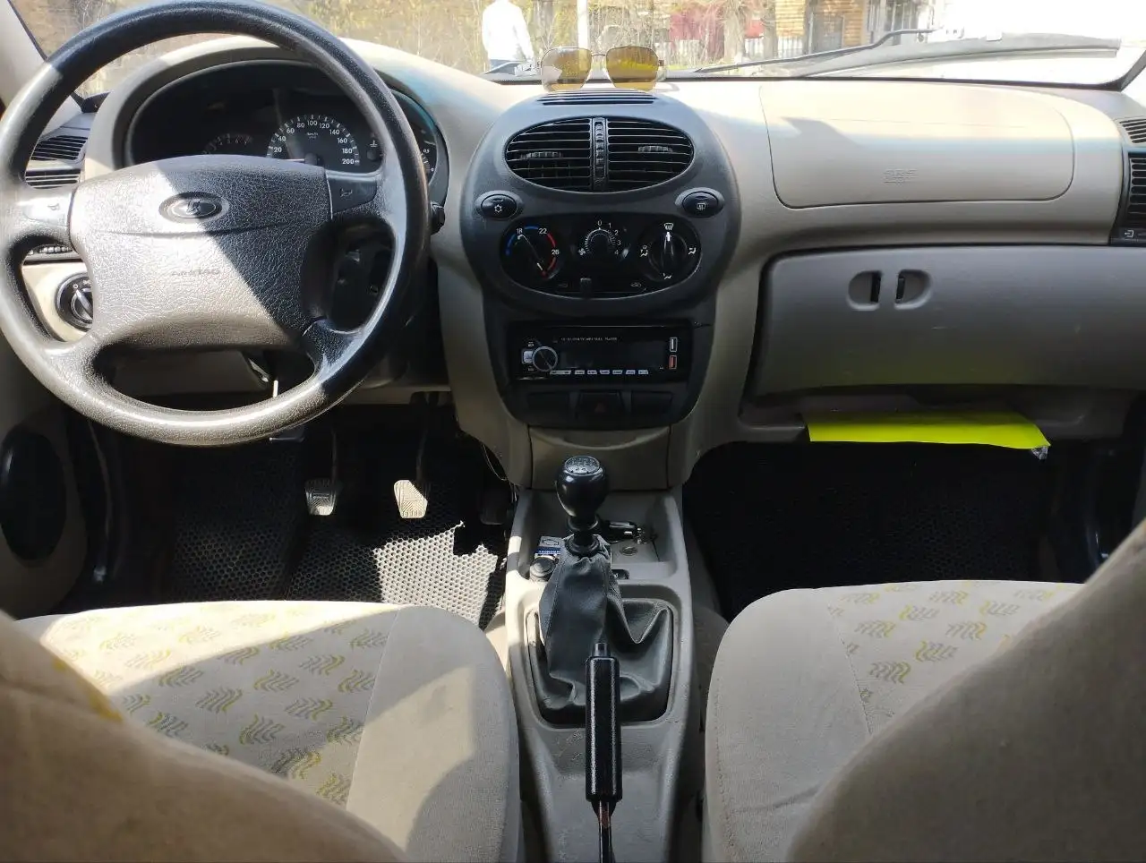 Продажа автомобиля Лада Приора 2011 года в идеальном состоянии - Авто в Оренбург