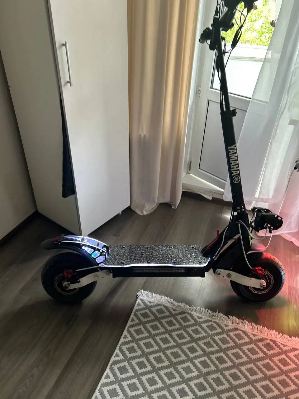 Продажа электросамоката с дополнительным оборудованием - Электроника в Оренбург