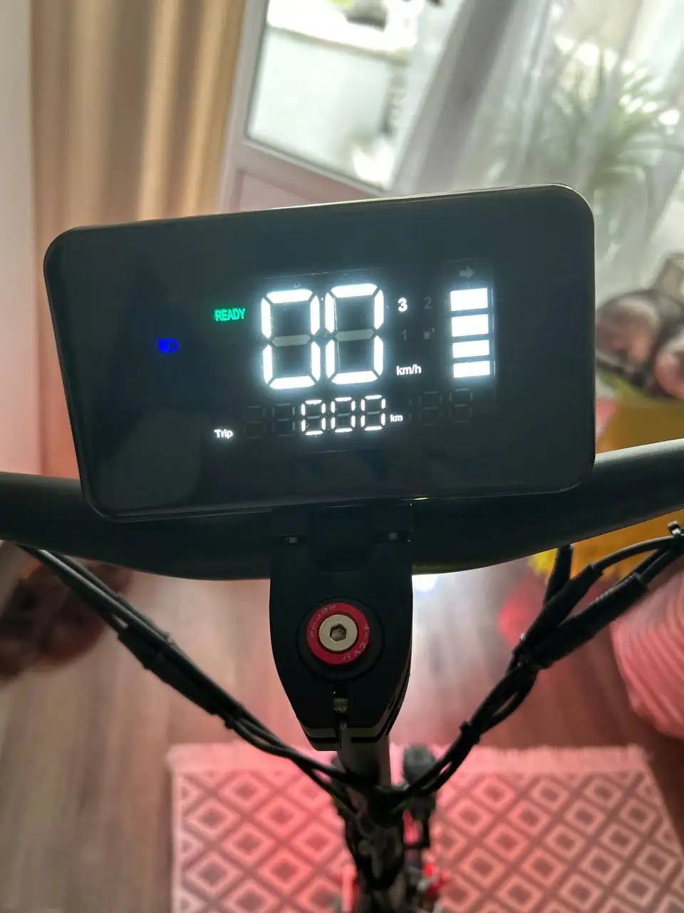 Продажа электросамоката с дополнительным оборудованием - Электроника в Оренбург