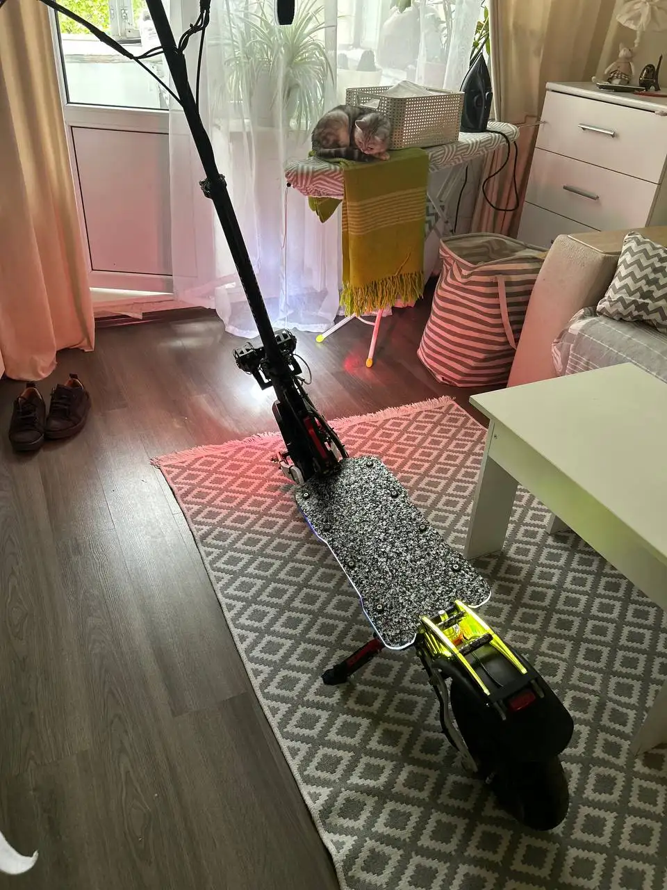 Продажа электросамоката с дополнительным оборудованием - Электроника в Оренбург