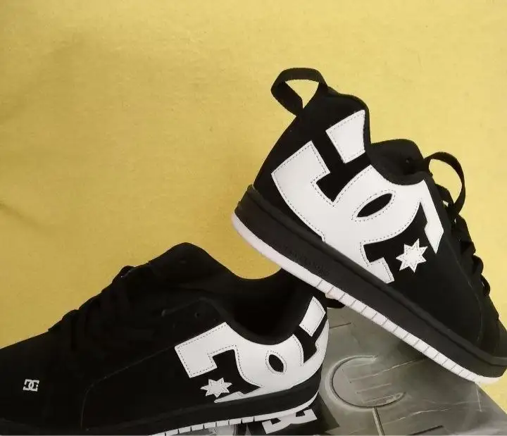 Продажа часов и кроссовок - Барахолка в Оренбург