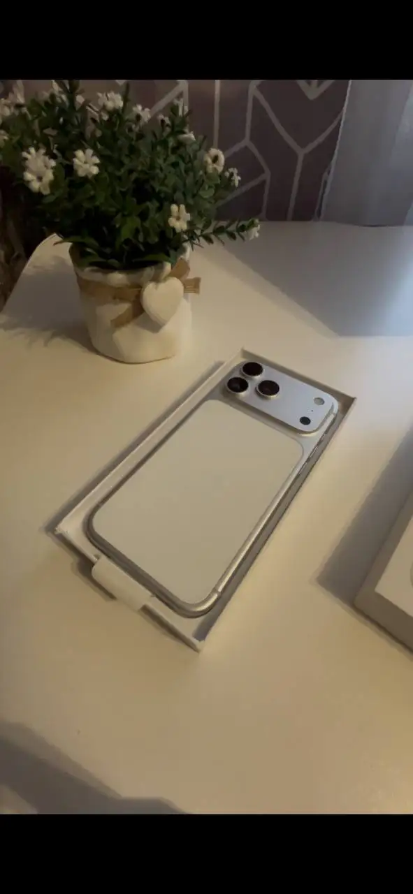 Продам андроид телефон - Смартфоны и телефоны (Электроника) в Оренбург