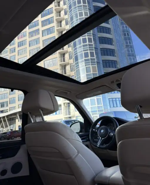 BMW X5 F15 3.0 бензин - Внедорожники (Авто) в Оренбург