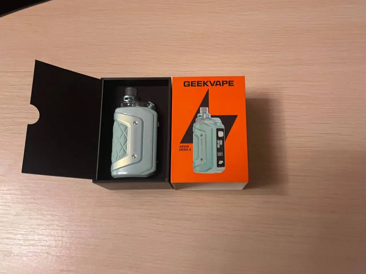 Продам хиро 5 в идеальном состоянии - Вейпы и электронные сигареты (Электроника) в Оренбург