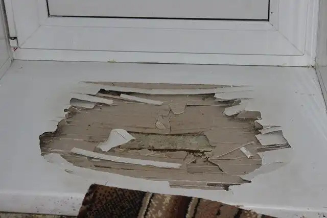 Замена балконного порога на ламинат