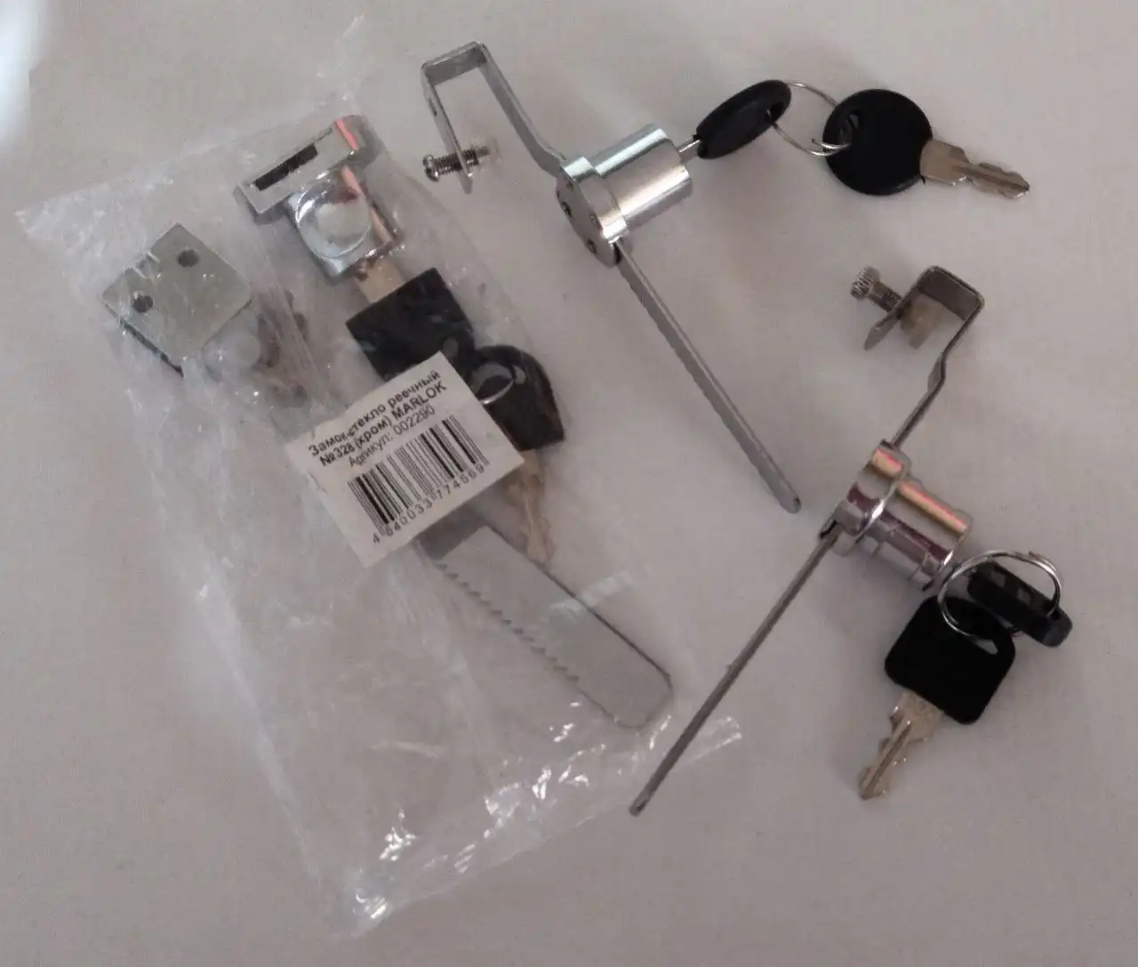 Продам замки реечные для стеклянных дверей или витрин