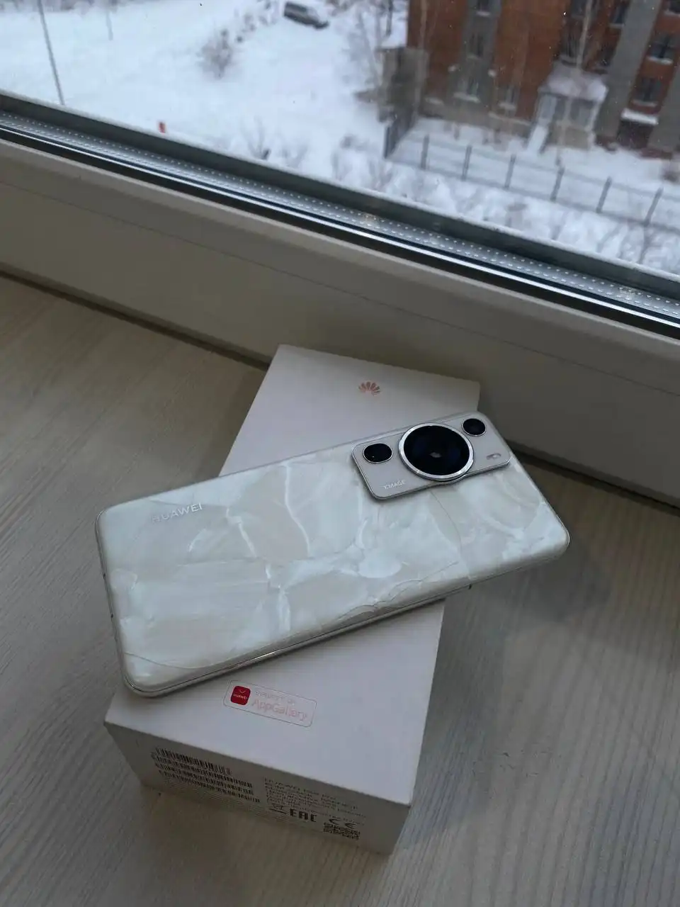 Продажа или обмен Huawei P60 Pro с дефектом задней крышки - Смартфоны (Электроника) в Братск