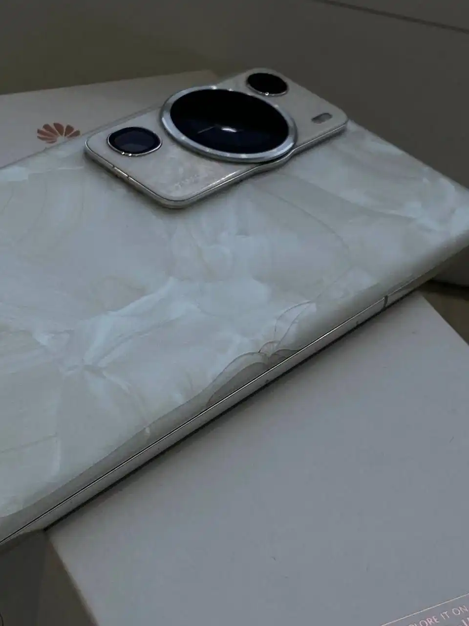 Продажа или обмен Huawei P60 Pro с дефектом задней крышки - Смартфоны (Электроника) в Братск