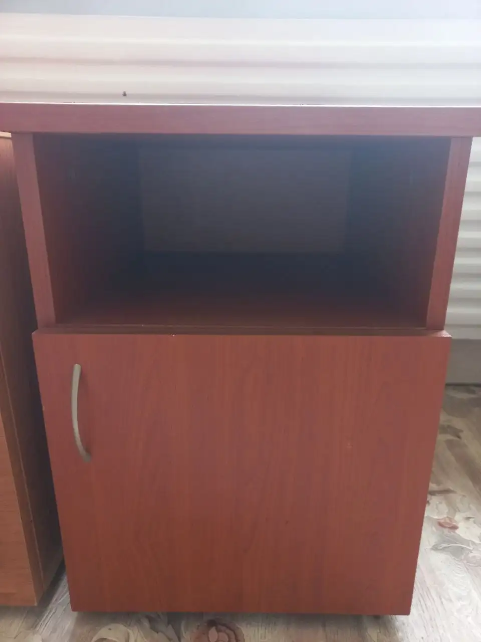 Продажа тумбочек разных цветов - Мебель (Барахолка) в Братск