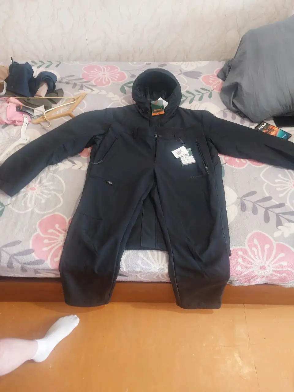 Продам штаны и куртку размер 54 - Одежда в Братск