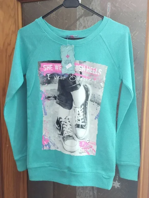 Продам одежду с этикеткой, размер примерно 48 - Одежда в Братск