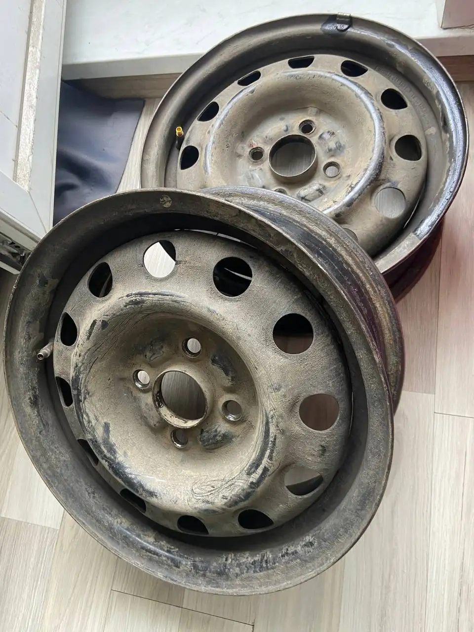 Продажа дисков R14 4x100 - Диски и шины (Авто) в Братск