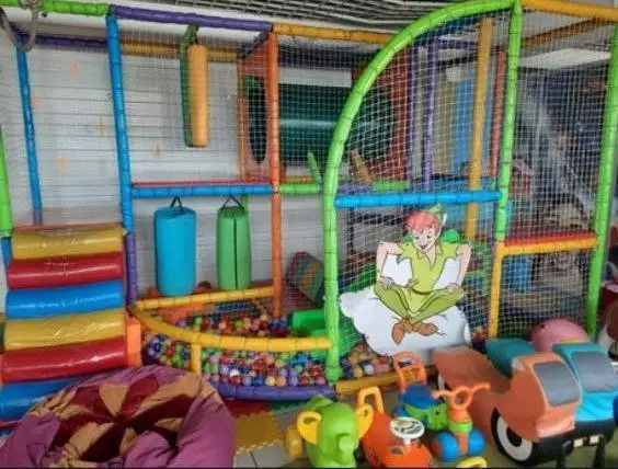 Игровой лабиринт двухярусный с шариками и ковровым покрытием - Барахолка в Тулун