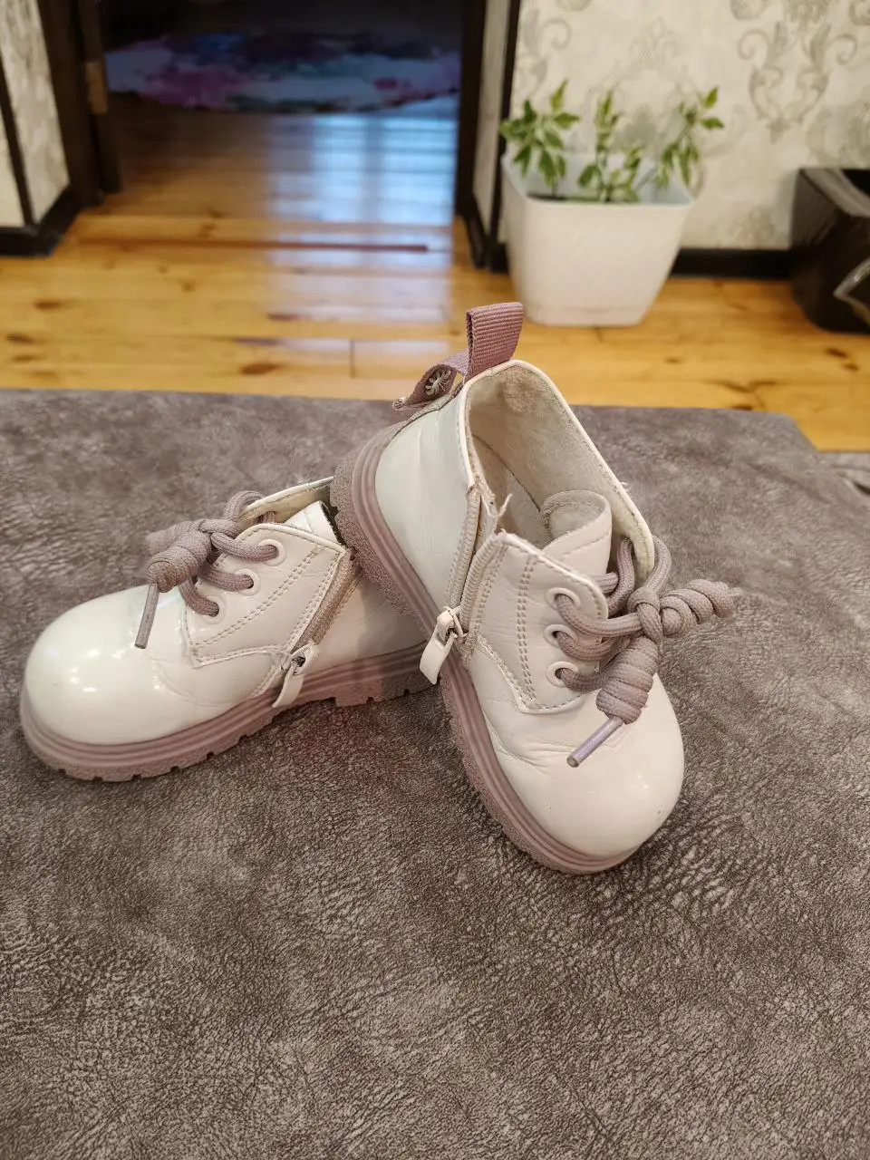 Продажа ботиночек на весну 19 размера - Обувь (Барахолка) в Братск