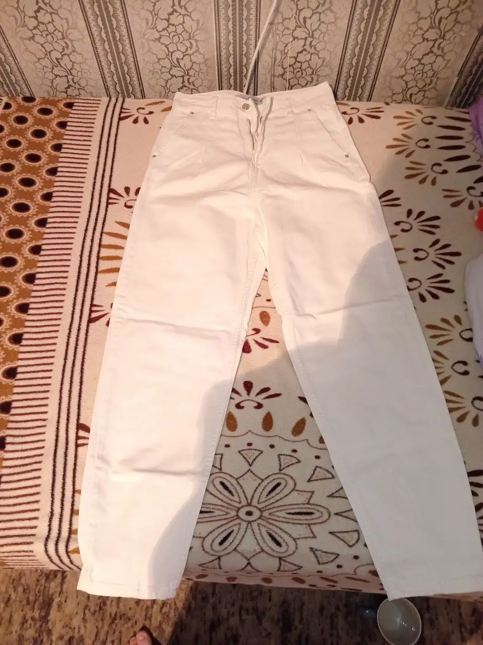 Отдам вещи и сапоги 42-44 и 37-38 размер - Барахолка в Братск