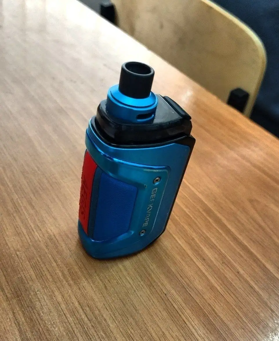 Продажа игровых приставок Хиро 5 и Иксрос 3 - Игровые приставки (Электроника) в Братск