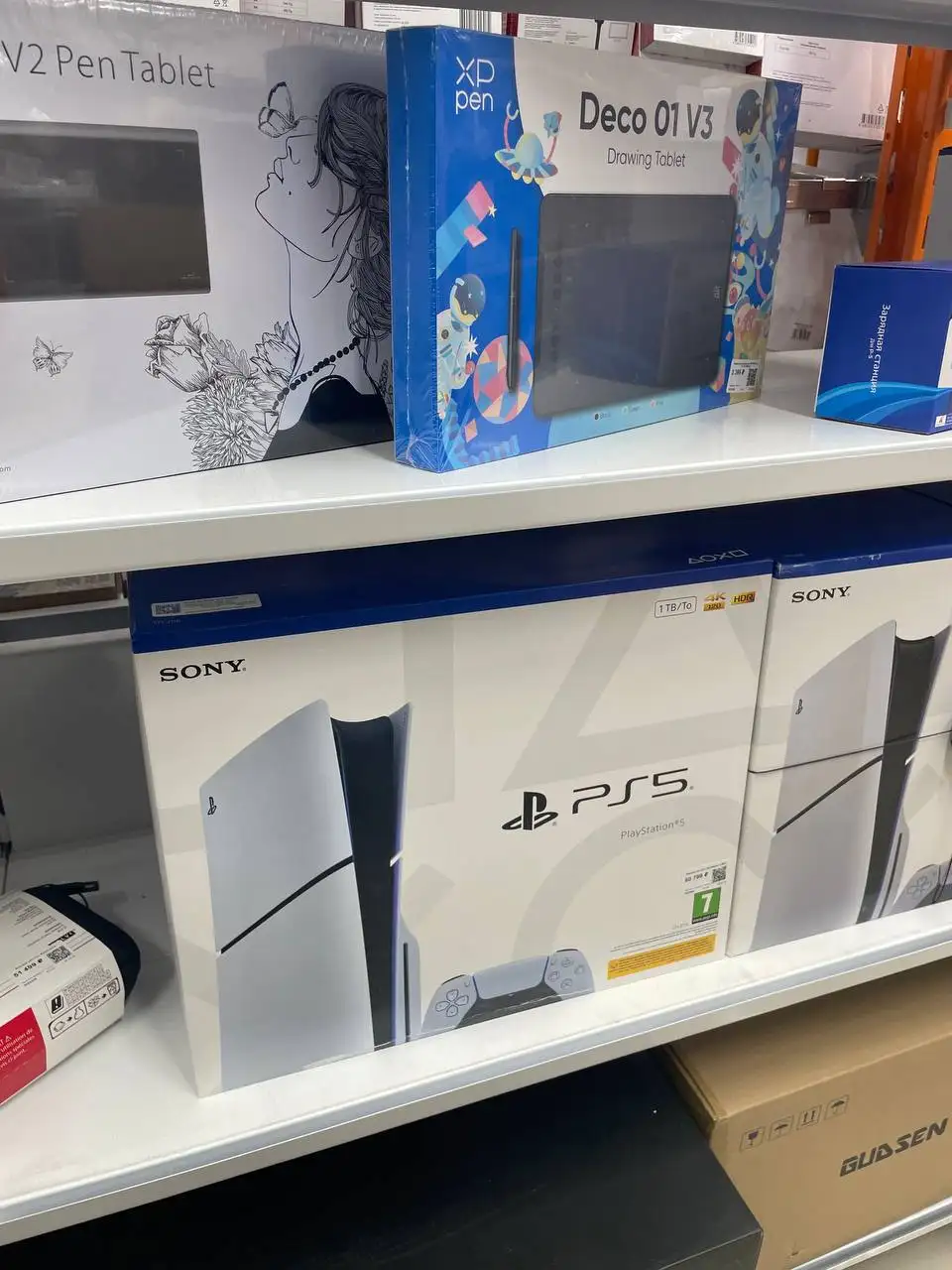 Очень красивые часы с подарочной упаковкой - Барахолка в Братск