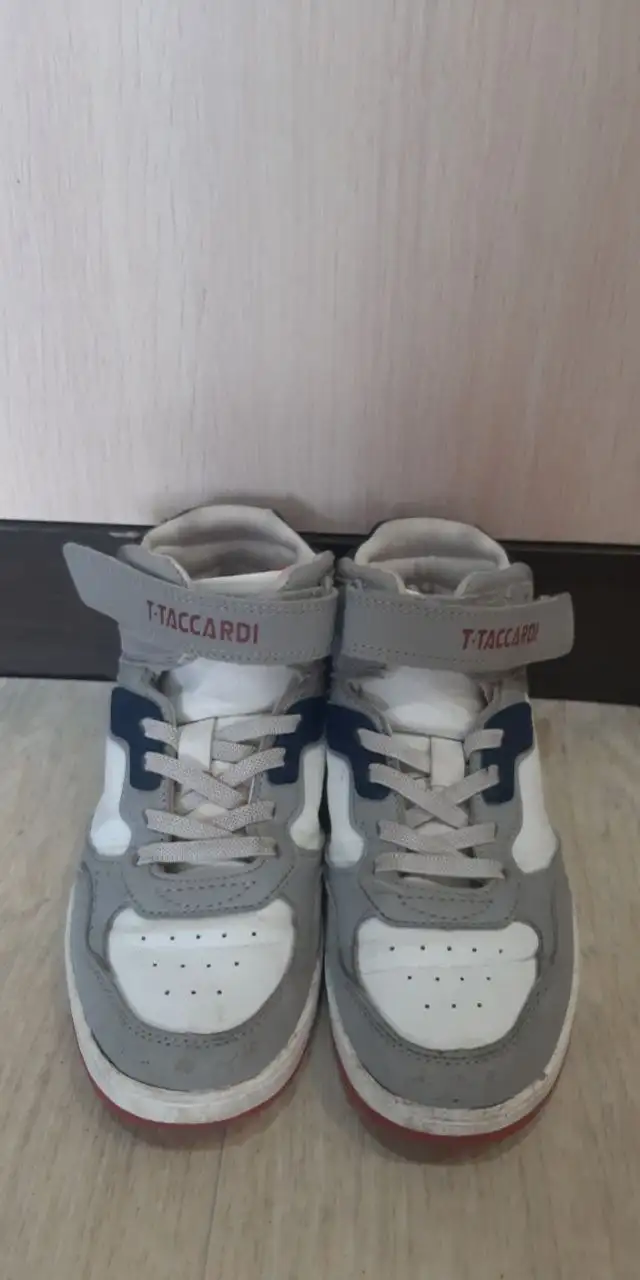 Продажа демисезонных ботинок - Обувь (Одежда) в Братск