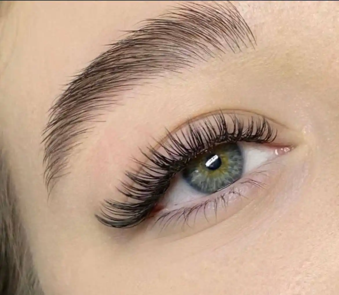 Наращивание ресниц от сертифицированного мастера