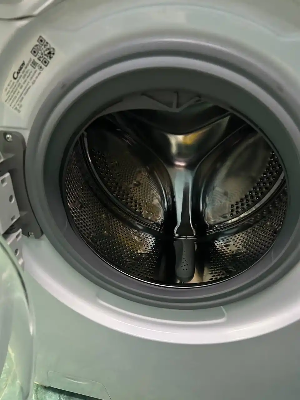 Продам узкую стиральную машину Candy CS4 1051 D1/2-07