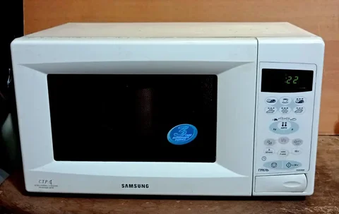 Продам СВЧ Samsung 20л - частное объявление в Тюмень