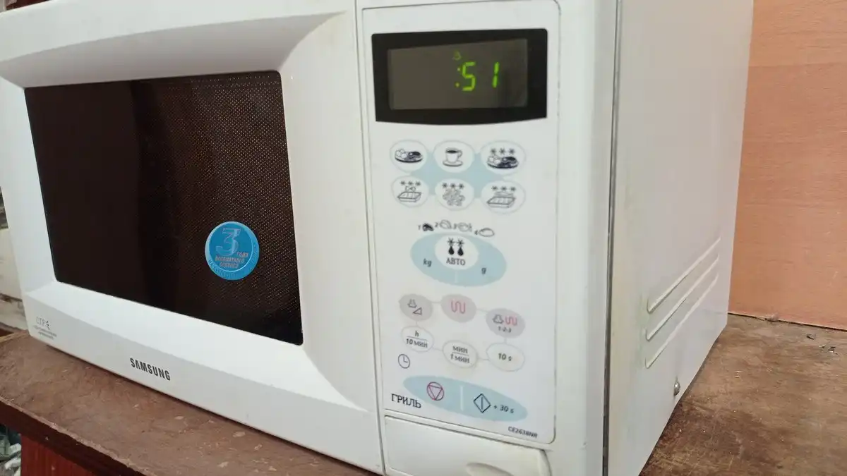 Продам СВЧ Samsung 20л