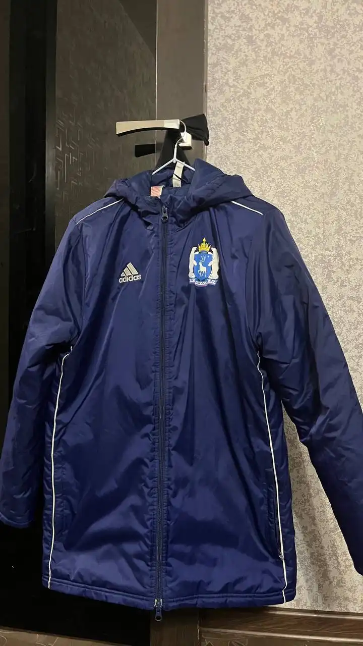 Разные товары: жилет, чехлы, запчасти, куртка, перчатки и шлем