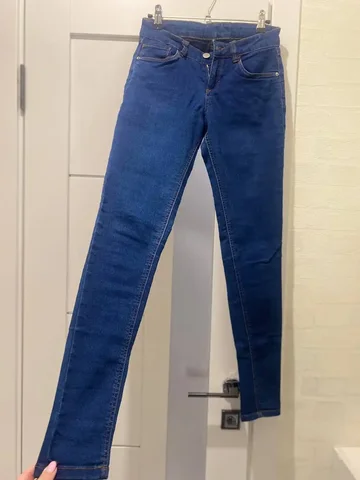 Джинсы б/у размер 40-42 - null в Тюмень