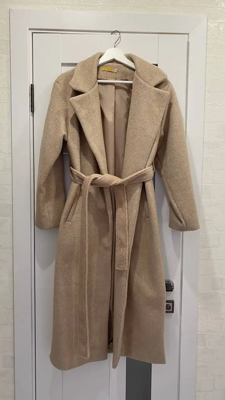 Новое пальто размер S - Пальто (Одежда) в Тюмень