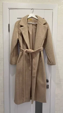 Новое пальто размер S - Верхняя одежда и зимняя обувь в Тюмень