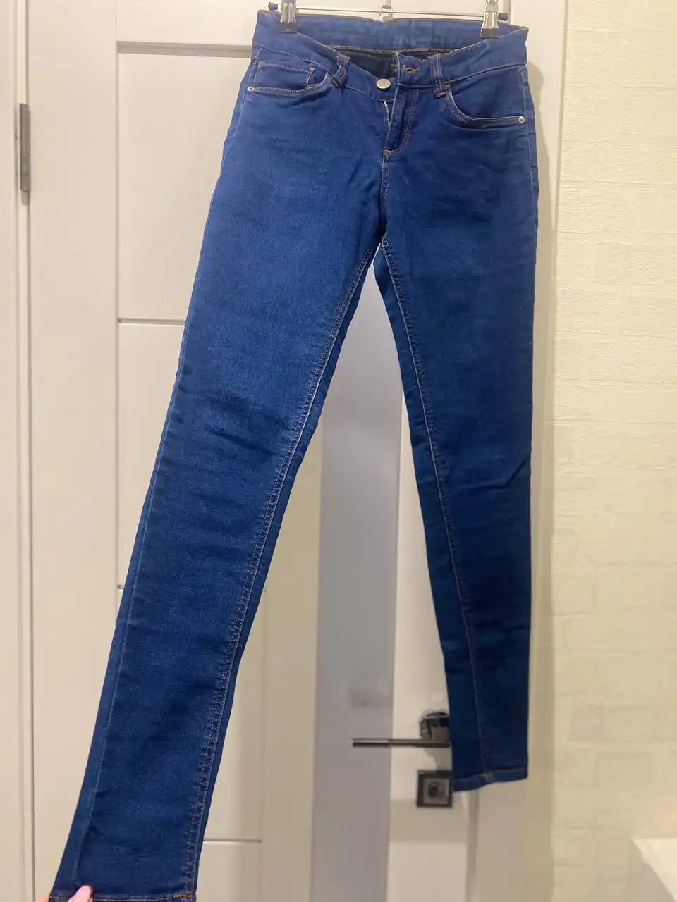 Джинсы размер 40 (подойдут на 42) - Джинсы (Одежда) в Тюмень