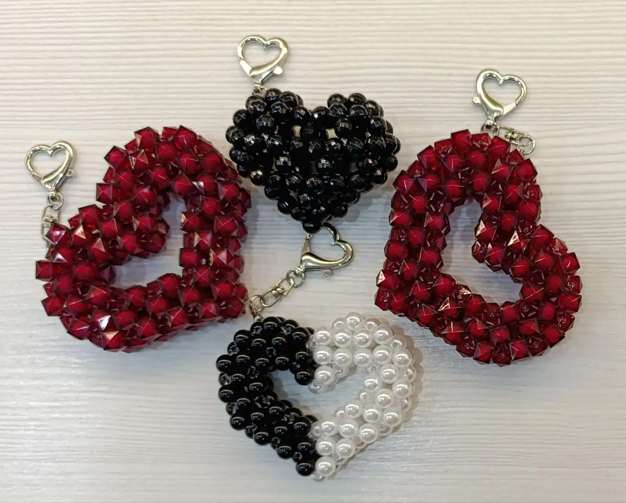 Сердечки-брелки ручной работы ко Дню влюбленных - Ручная работа (Барахолка) в Тюмень