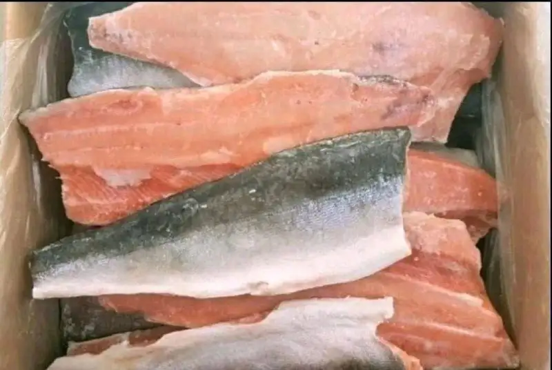 Филэ горбуши на шкуре, коробка 10 кг - Продукты питания (Барахолка) в Тюмень