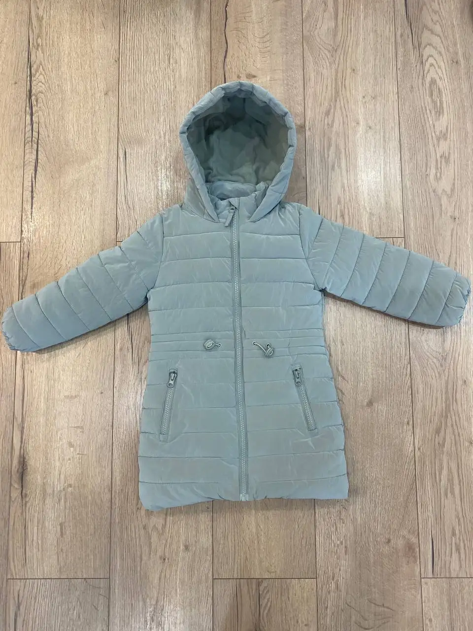Куртка демисезонная размер 104 - Верхняя одежда (Одежда) в Тюмень