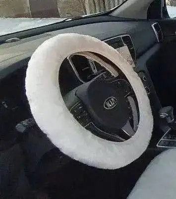 Меховые чехлы на руль авто из натуральной овчины - Аксессуары (Авто) в Тюмень