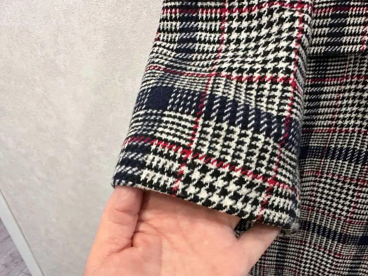 Демисезонное пальто 44-46 размер после химчистки - Верхняя одежда (Одежда) в Тюмень