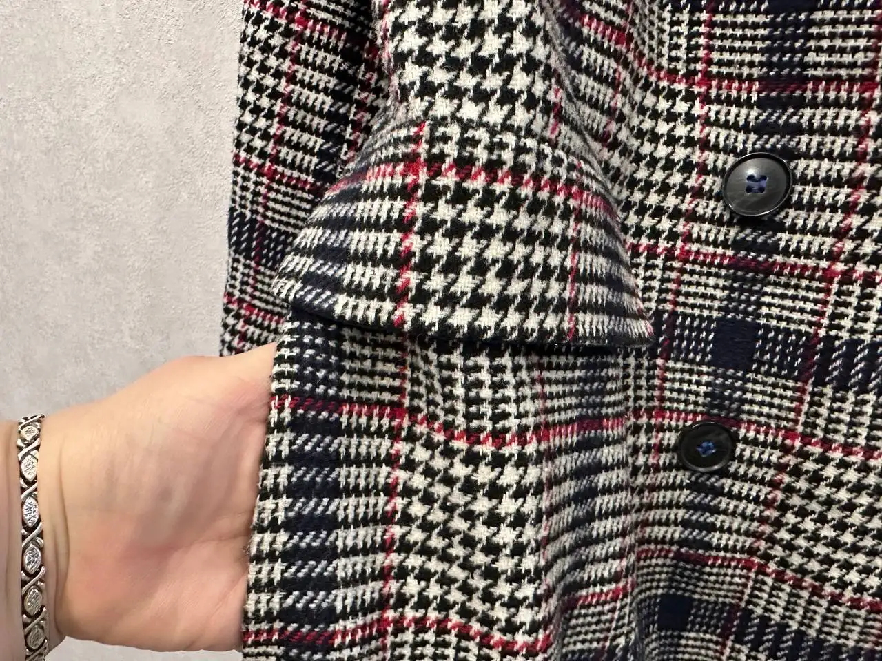 Демисезонное пальто 44-46 размер после химчистки - Верхняя одежда (Одежда) в Тюмень