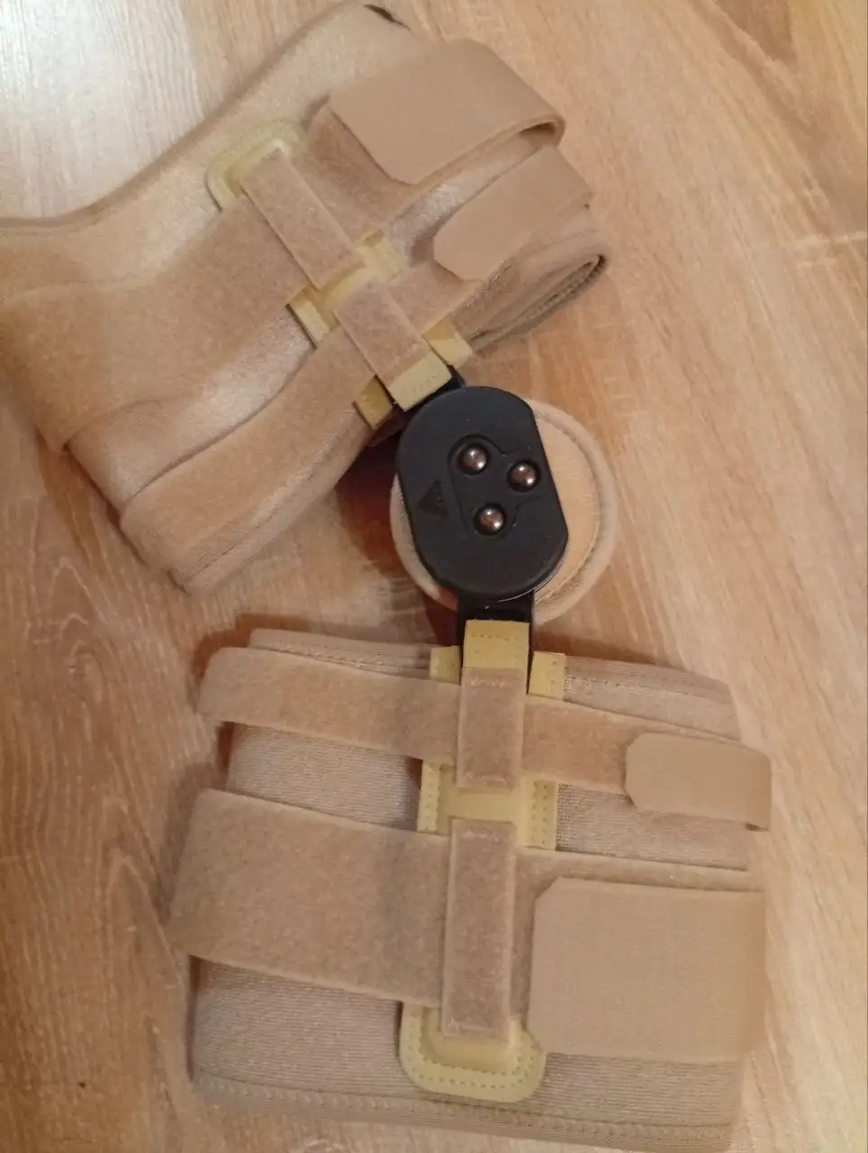 Продажа б/у товаров: массажёр, ортез, веер, ноутбук - Барахолка в Тюмень