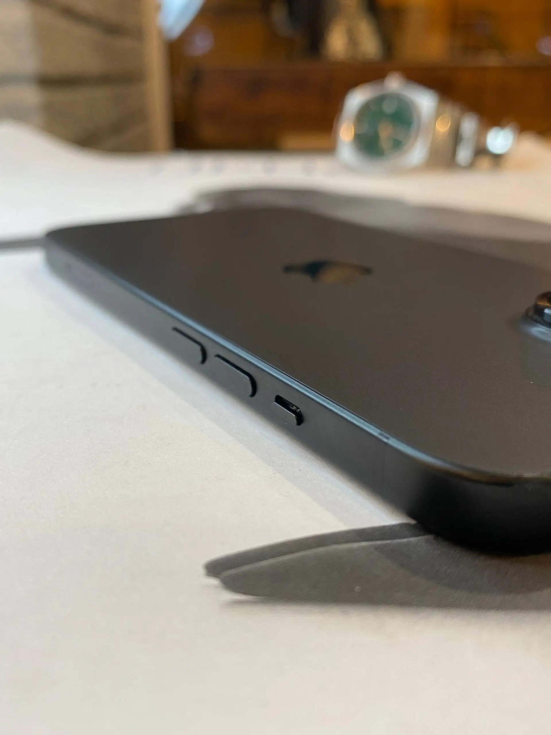 iPhone 15 128 ГБ в отличном состоянии - Смартфоны (Электроника) в Тюмень