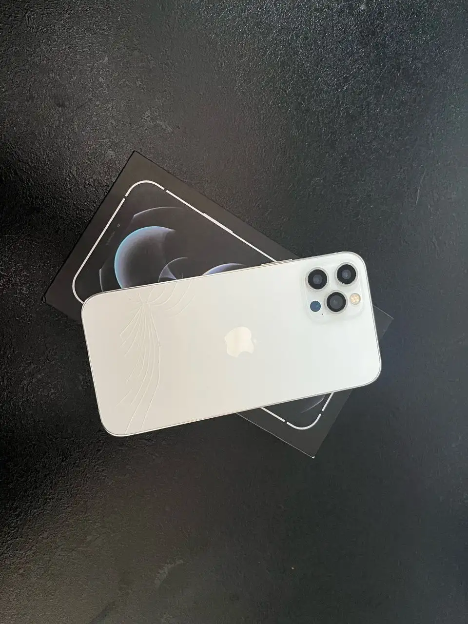 iPhone 12 Pro 128GB белый - Смартфоны (Электроника) в Тюмень