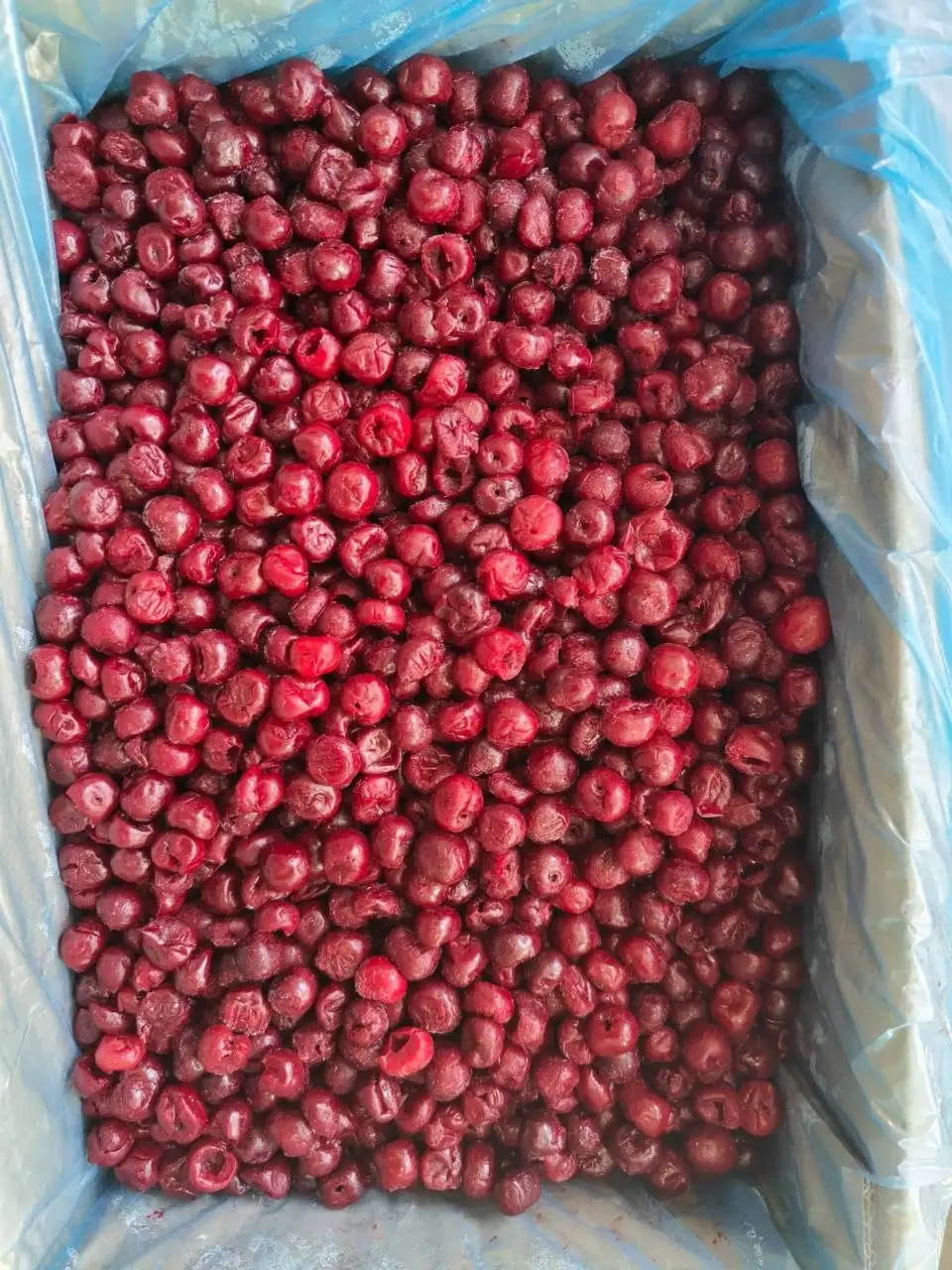 Продажа шоковой замороженной вишни без косточки - Продукты (Баpaxoлka) в Тюмень