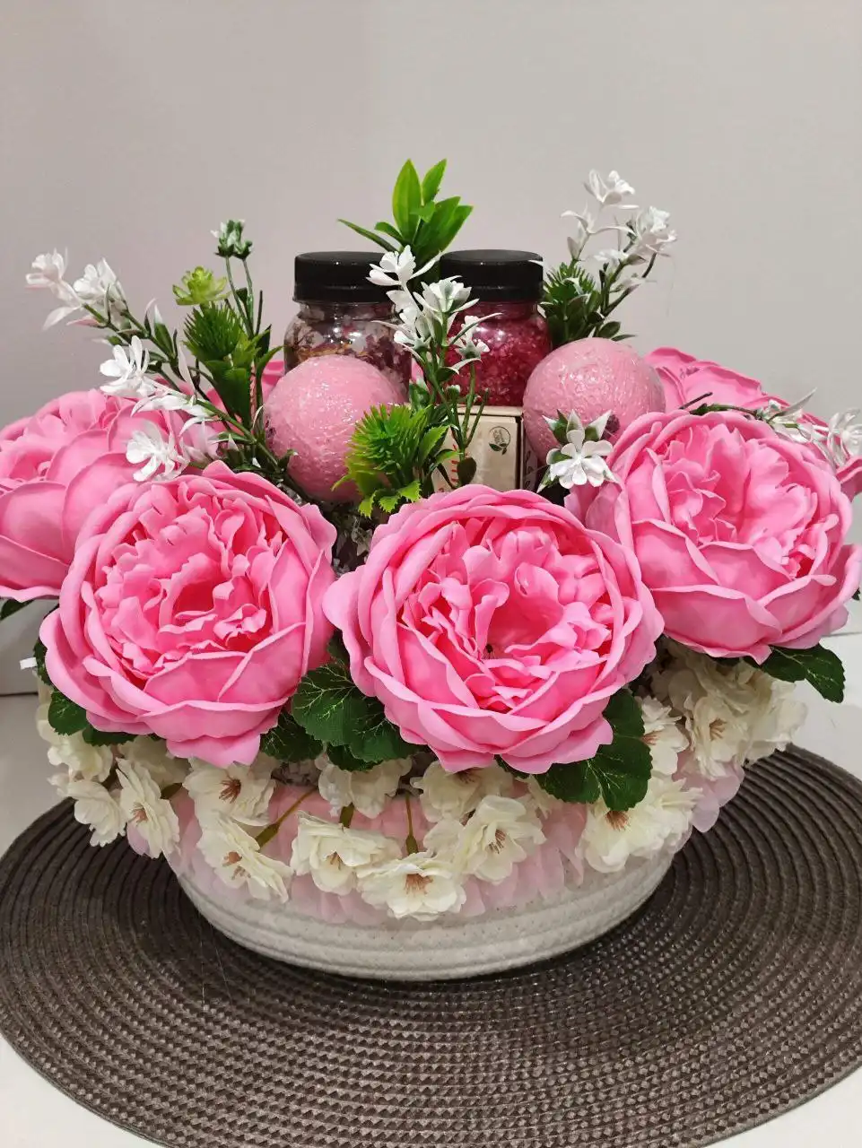 Букет из мыльных пионов и набор для ванны